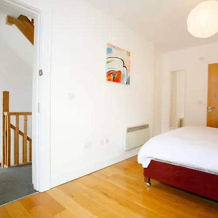 度假居 Corporate Lettings Near Heuston Station 都柏林