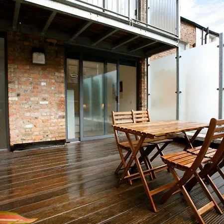 Corporate Lettings Near Heuston Station 度假居