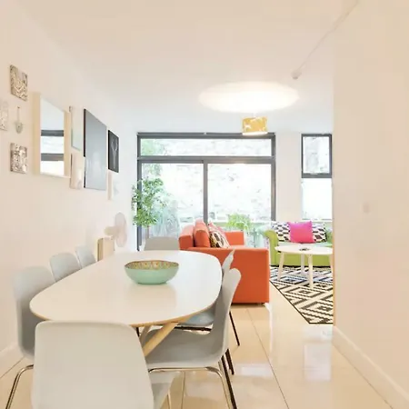 Corporate Lettings Near Heuston Station 더블린